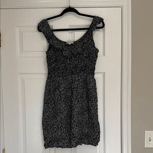 Elegant Black and White Women's Dress Loft Medium